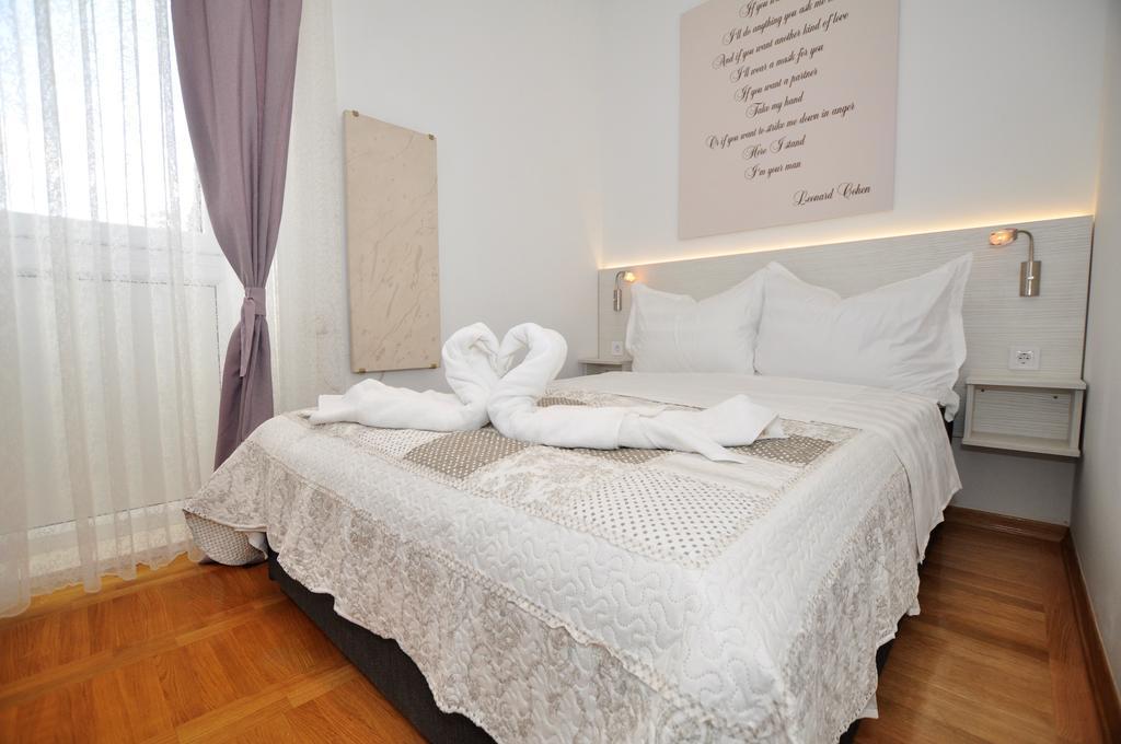 Apartment Balcony Σπλιτ Εξωτερικό φωτογραφία
