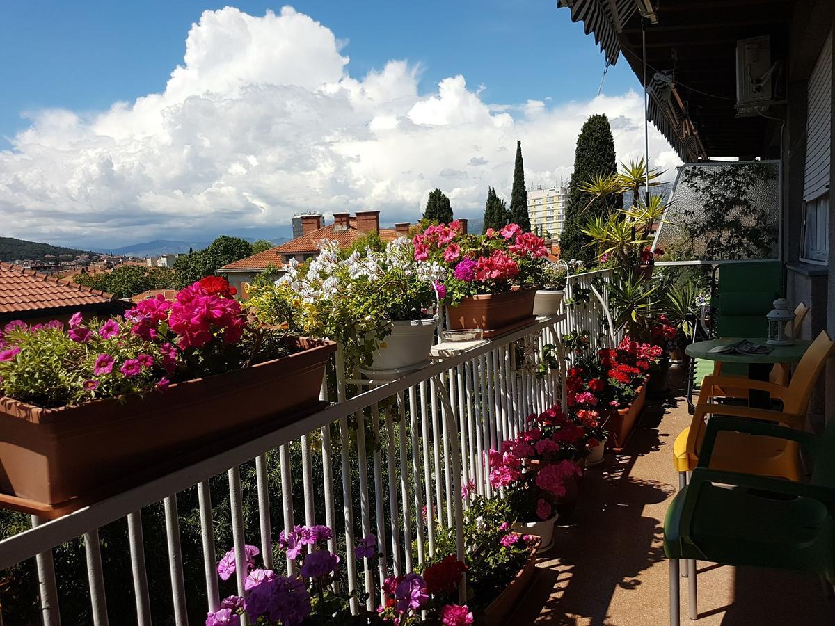 Apartment Balcony Σπλιτ Εξωτερικό φωτογραφία